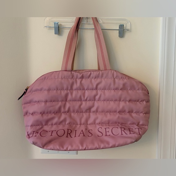 Victoria’s Secret Pink Quilted Tote Travel Weekender Gym Logo Duffel Bag - Picture 7 of 17